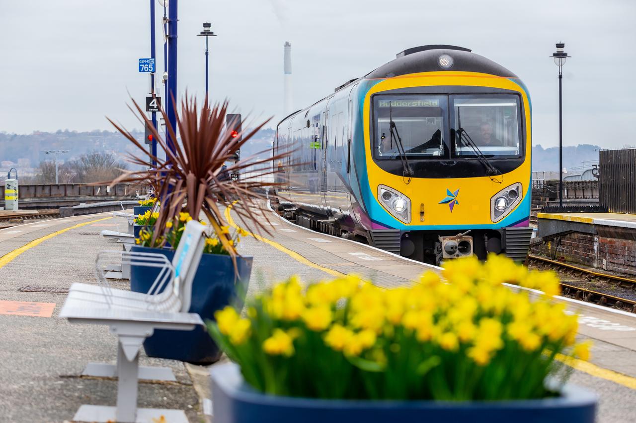 C185 train going to Hull